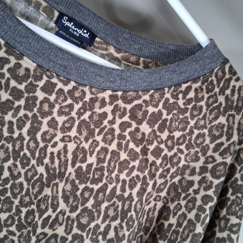 Splendid Leopard Print Sweatshirt XL Grey Contrast Ribbed Trim Indie Sleaze Soft